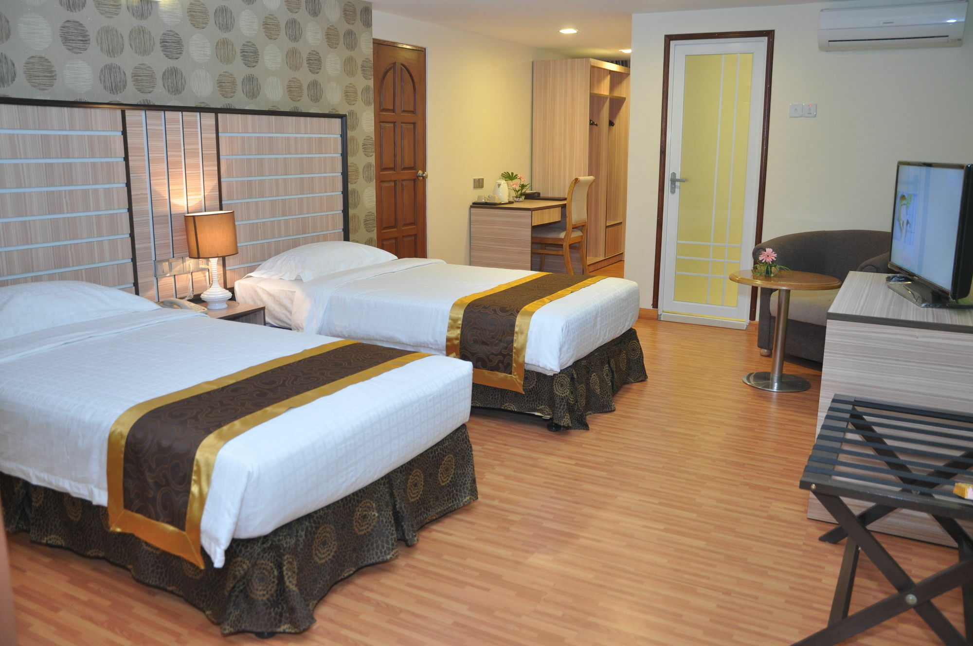 Uptown Hotel Rangun Zewnętrze zdjęcie