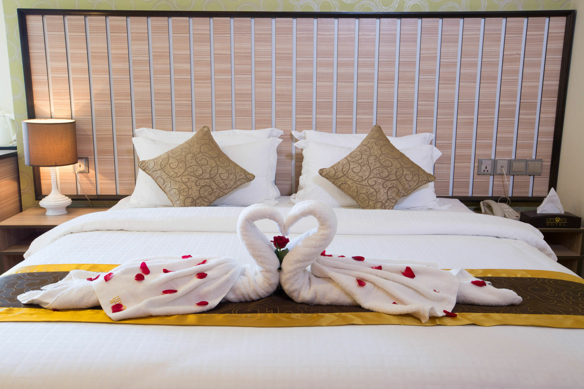 Uptown Hotel Rangun Zewnętrze zdjęcie