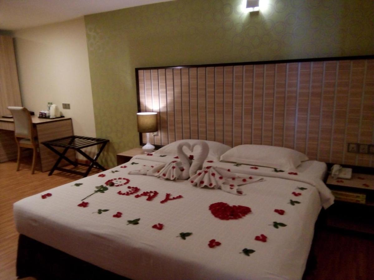 Uptown Hotel Rangun Zewnętrze zdjęcie